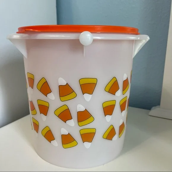 Tupperware X Large Canister Storage Contajner 8 1/2”H - Picture 3 of 10